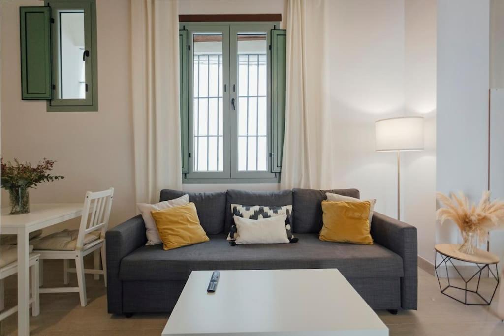 Komodo Gran Poder - Penthouse With Private Pool And Cozy Twin Bedroom Central Apartment 세비야 외부 사진