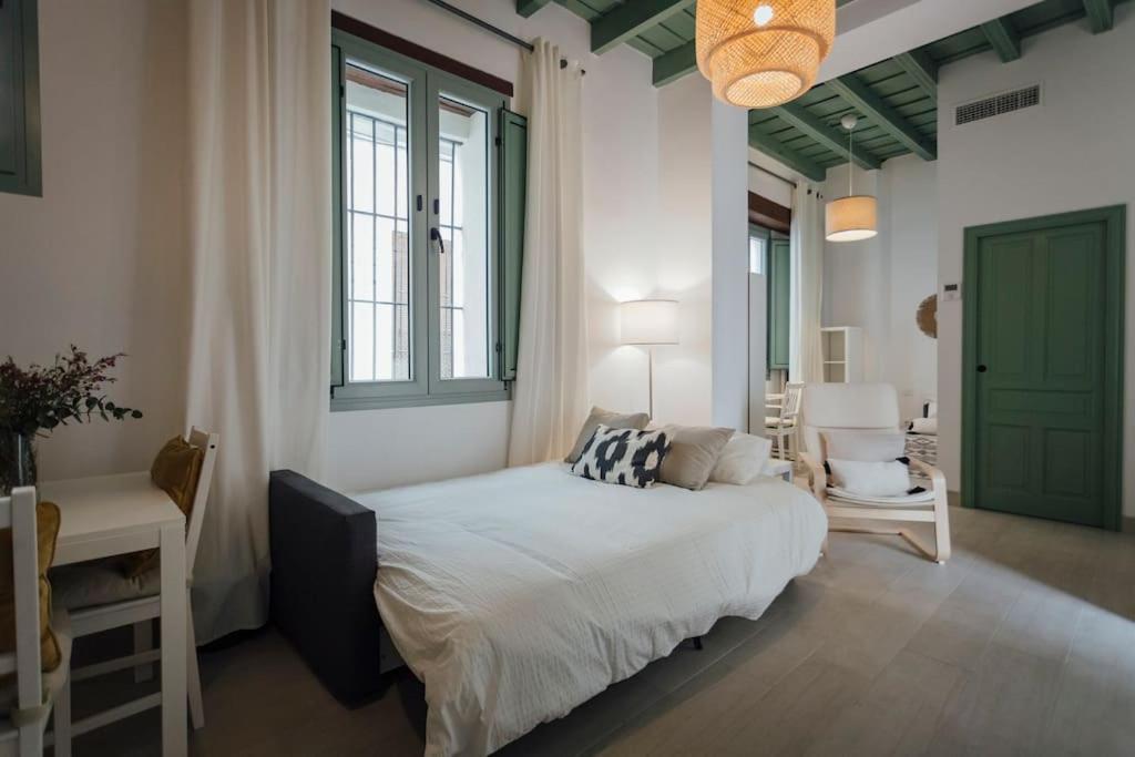 Komodo Gran Poder - Penthouse With Private Pool And Cozy Twin Bedroom Central Apartment 세비야 외부 사진