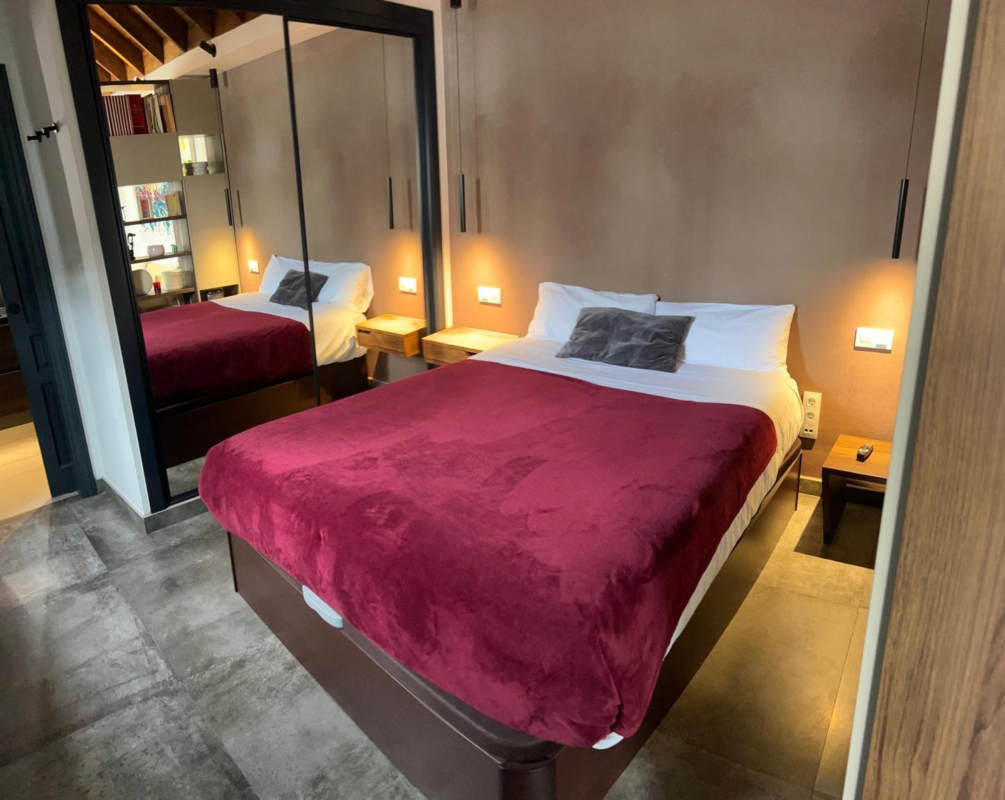 Komodo Gran Poder - Penthouse With Private Pool And Cozy Twin Bedroom Central Apartment 세비야 외부 사진